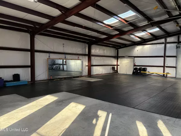 Pascagoula, MS 39567,1902 Market Street