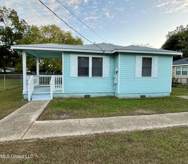 1893 Southern Avenue, Biloxi, MS 39531