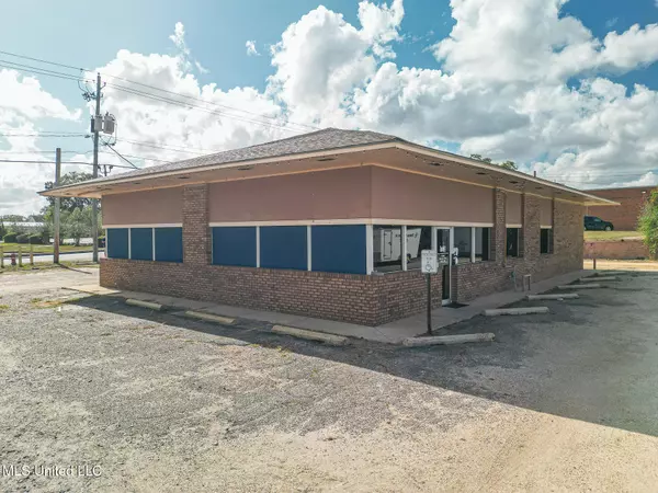 Wiggins, MS 39577,332 S Magnolia Drive