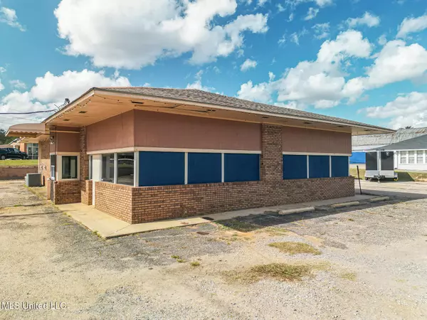 Wiggins, MS 39577,332 S Magnolia Drive