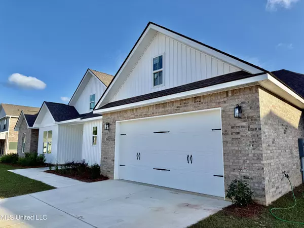 Ocean Springs, MS 39564,12214 Savannah Circle Circle