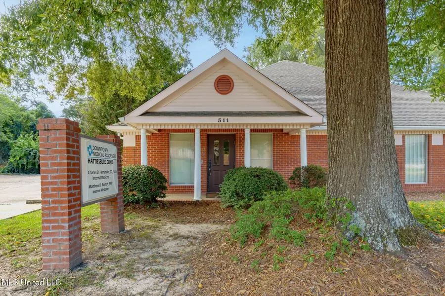 511 W Laurel Avenue, Hattiesburg, MS 39401