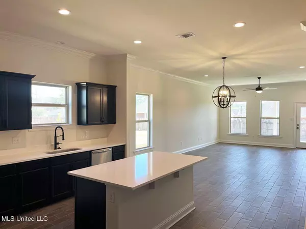 Ocean Springs, MS 39564,7225 Pencarrow Circle