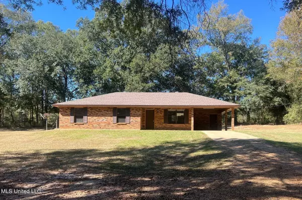 1028 Deer Creek Lane, Summit, MS 39666