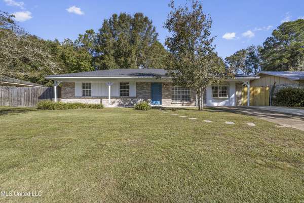 107 Carlsbad Place, Ocean Springs, MS 39564