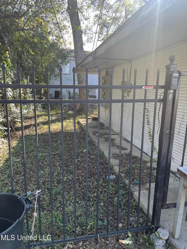 Jackson, MS 39216,204 Hartfield Street