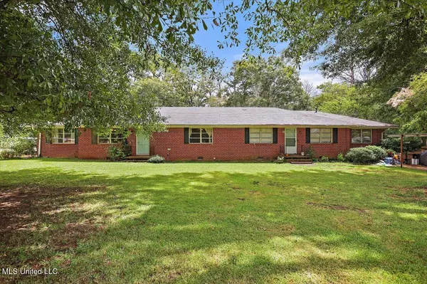 114 SW Fourth Street, Flora, MS 39071