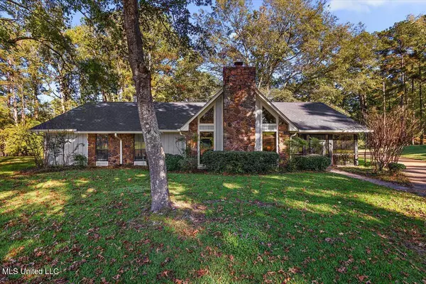 114 Deer Run, Pearl, MS 39208