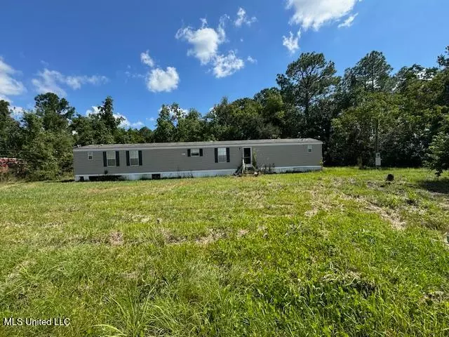 7046 Alcorn Street, Bay Saint Louis, MS 39520