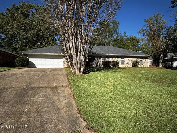 7 Treeway Drive, Brandon, MS 39042