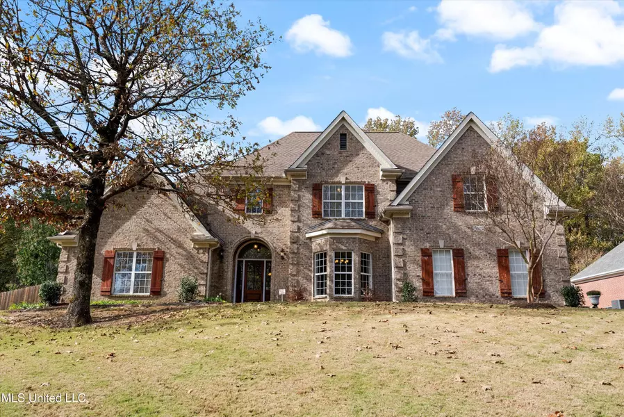 4327 W Dickens Place Drive, Southaven, MS 38672