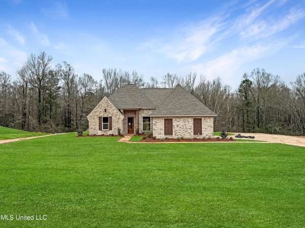 949 Mullican Road, Florence, MS 39073