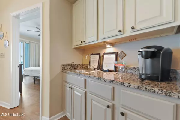 Gulfport, MS 39507,2228 Beach Drive #1102 Tower 2