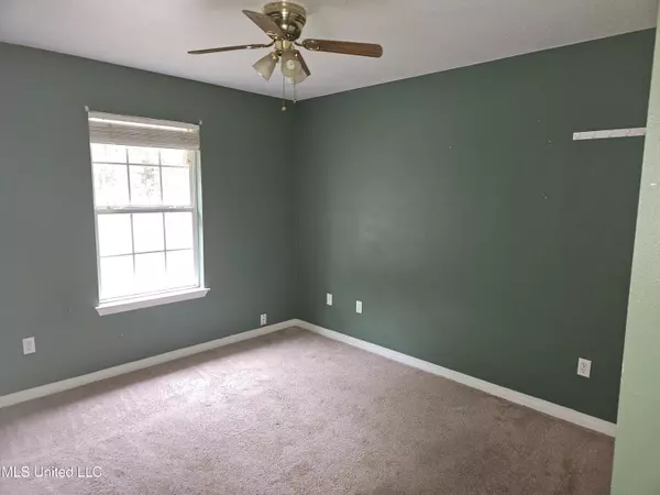 Gautier, MS 39553,8021 Longwood Drive