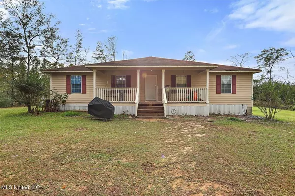 64 Garner Road, Mount Olive, MS 39119