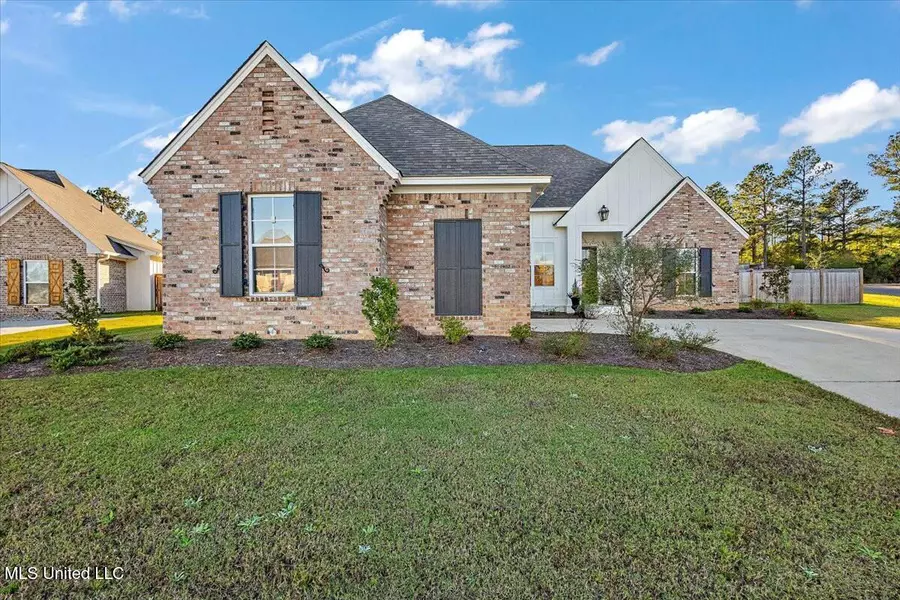 201 Herons Bay Circle, Madison, MS 39110