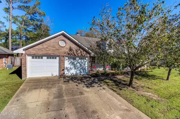 Ocean Springs, MS 39564,11516 Wedgewood Lane