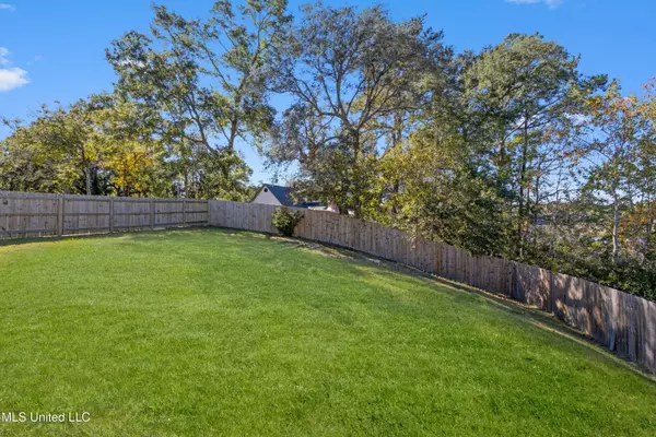 Ocean Springs, MS 39564,3333 Pine Circle