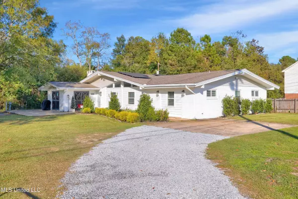 Ocean Springs, MS 39564,14020 Glendale Road