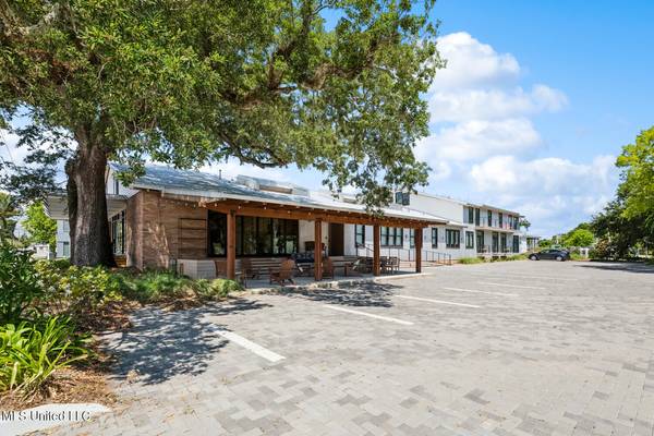 301 S Toulme Street #201, Bay Saint Louis, MS 39520
