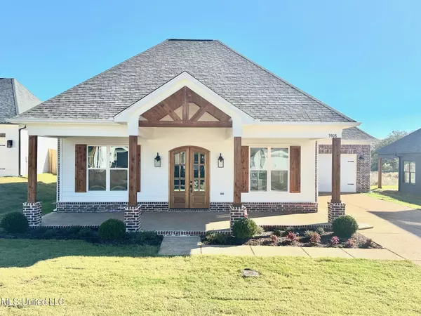 3908 Swan Cove, Hernando, MS 38632