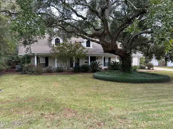 48 Poplar Circle,  Gulfport,  MS 39507