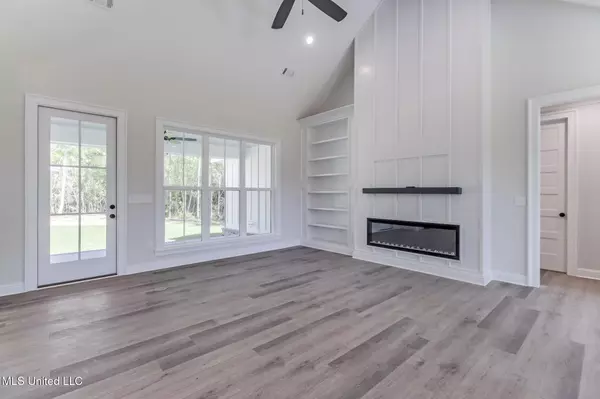 Mchenry, MS 39561,37 Stone Forest Trail