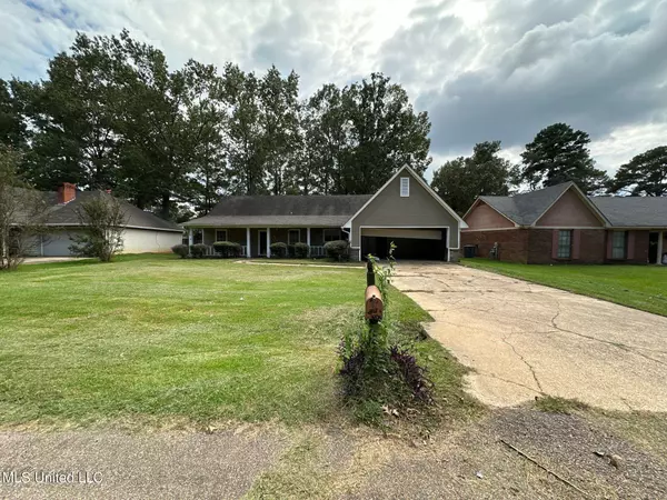 Brandon, MS 39047,104 Live Oak Lane