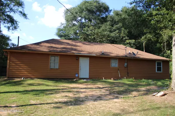 29 Willie Lindsey Drive, Collins, MS 39428