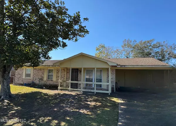 322 Barkwood Circle, D'iberville, MS 39540