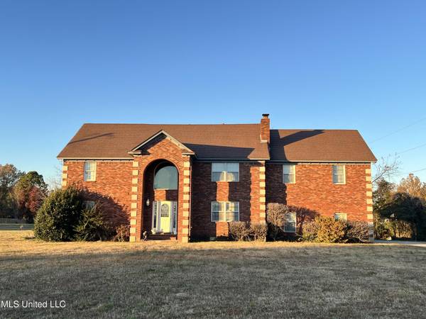 10668 Stark Acres Road, Olive Branch, MS 38654