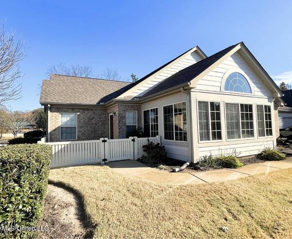 8935 Oak Branch Lane, Olive Branch, MS 38654