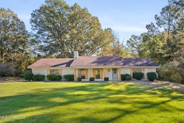 Senatobia, MS 38668,627 Pamela Drive