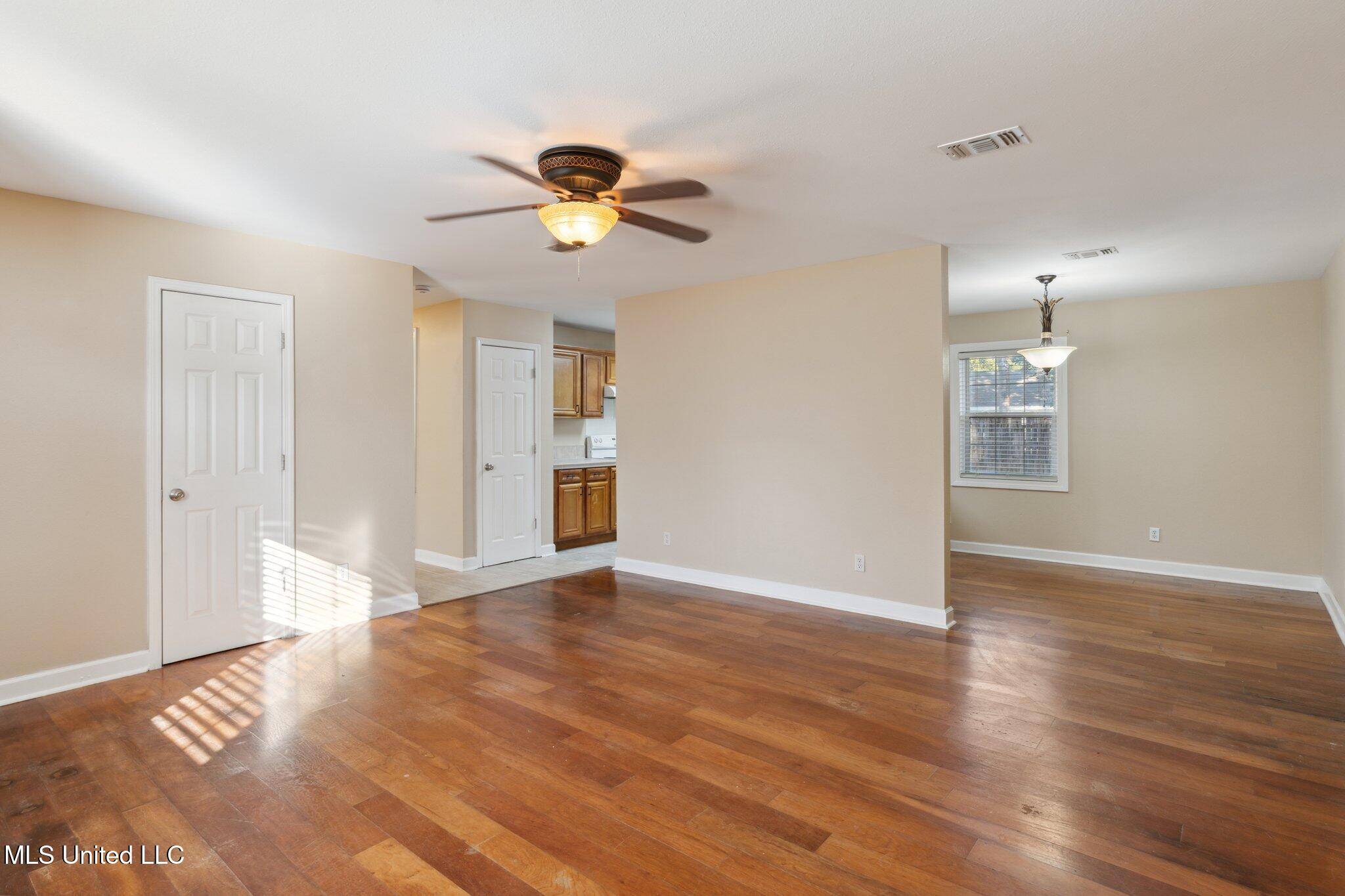 Waveland, MS 39576,902 Rue De Lasalle Street