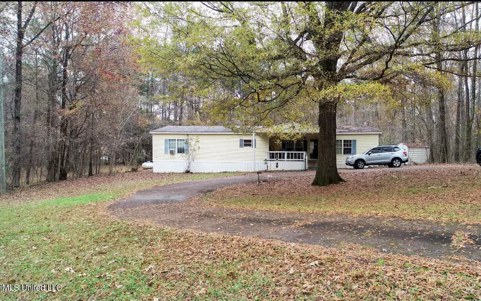 173 Cypress Corner Road, Senatobia, MS 38668