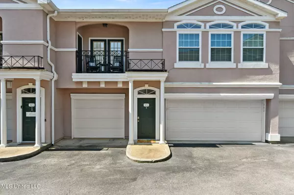 Gulfport, MS 39507,2252 Beach Drive #904