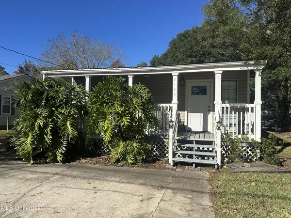 2123 Cleveland Avenue, Pascagoula, MS 39567