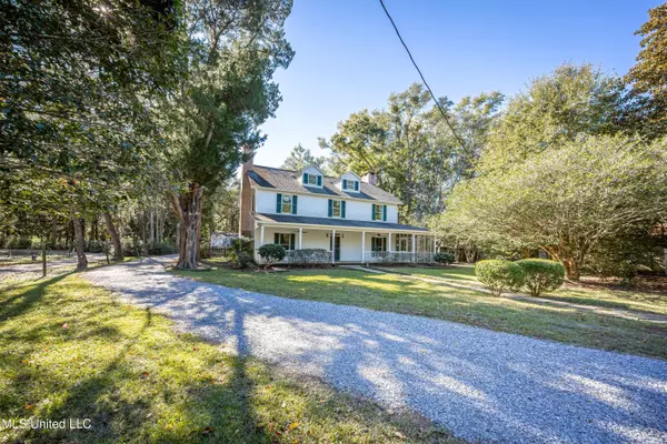 Ocean Springs, MS 39564,3708 Government Street