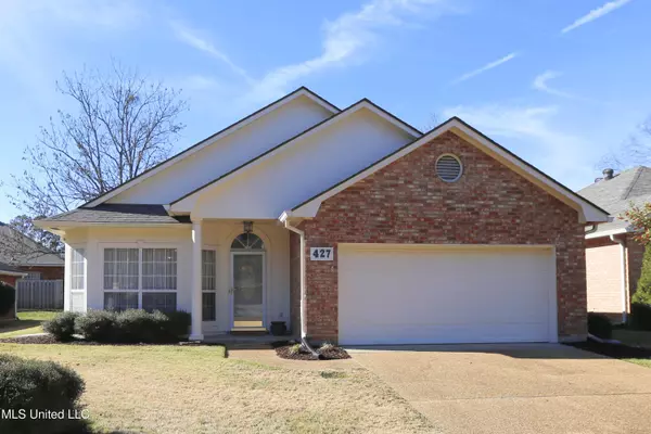 427 N Twin Lakes, Clinton, MS 39056