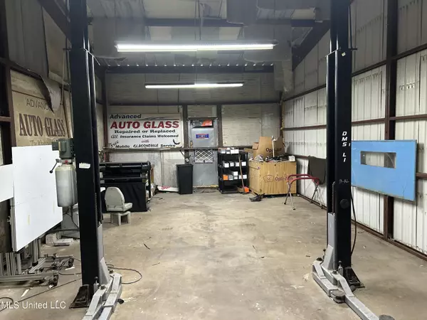 Vidalia, LA 71373,4997 Highway 84