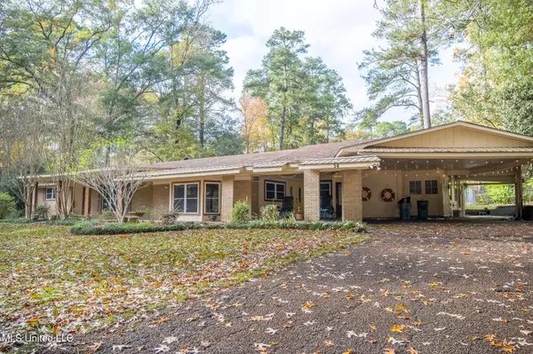 54 Melanie Road, Natchez, MS 39120