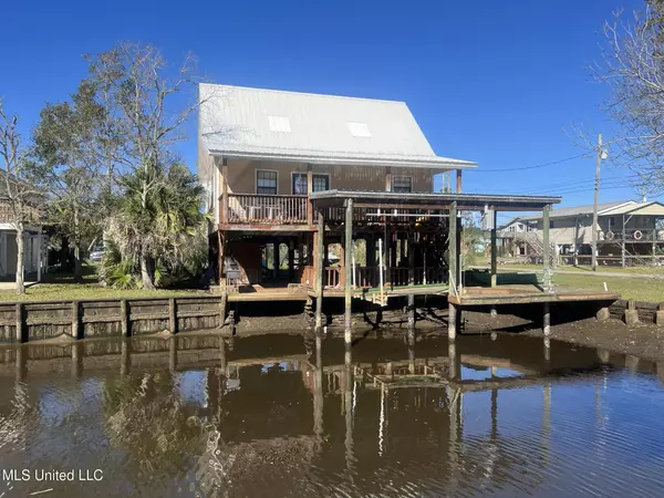 5107 Gulf Street, Bay Saint Louis, MS 39520