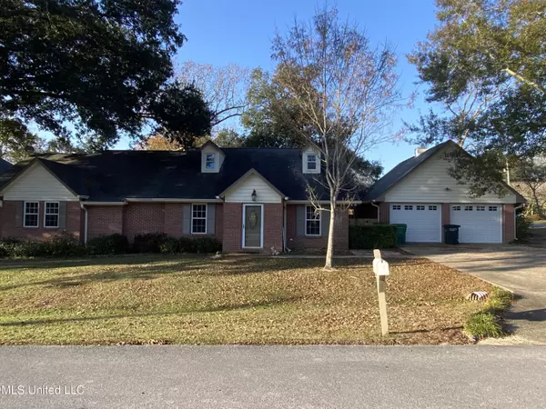 790 Ewa Place, Diamondhead, MS 39525