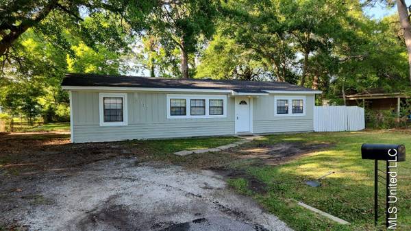 3115 Chicago Avenue, Pascagoula, MS 39581