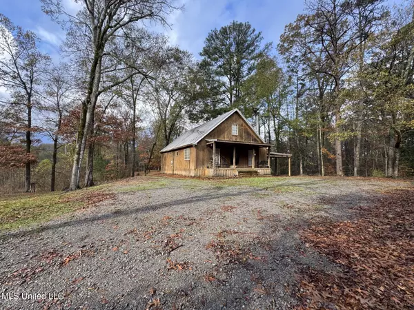 46 Stirling Road, Natchez, MS 39120