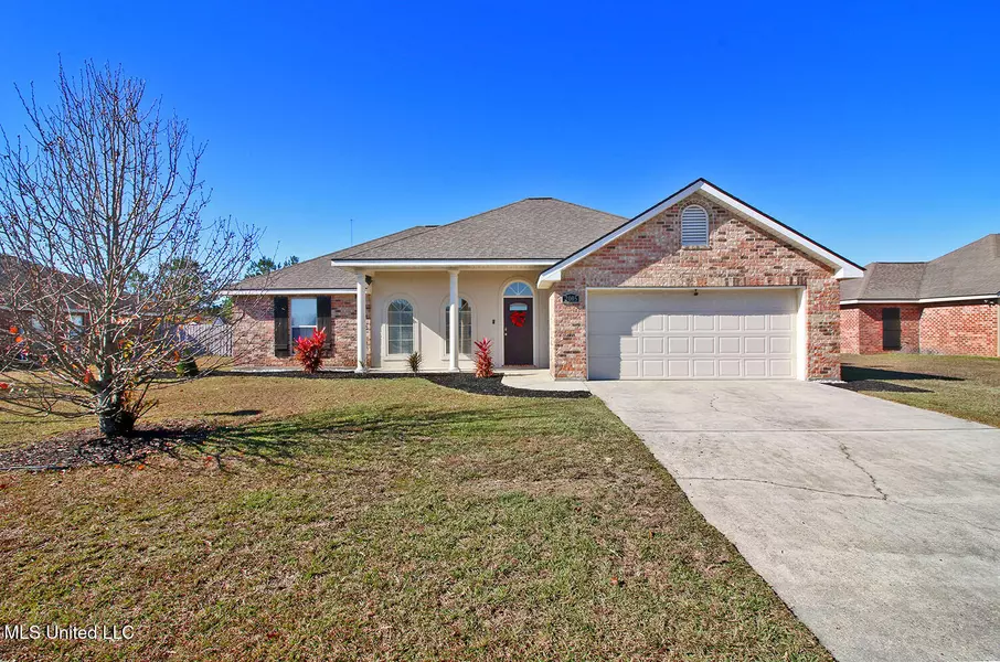 2005 Rhonda Avenue, Ocean Springs, MS 39564