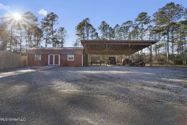 Vancleave, MS 39565,7115 Jim Ramsay Road