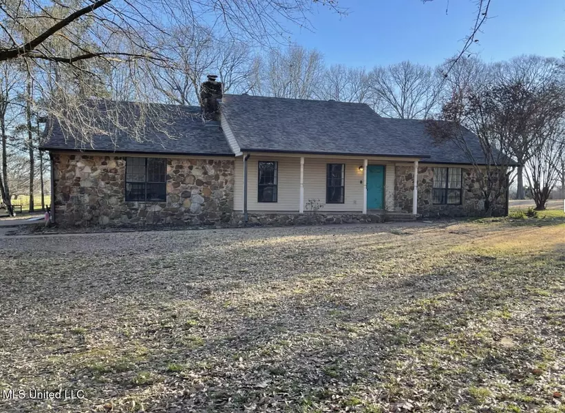 334 Shaker Drive, Senatobia, MS 38668