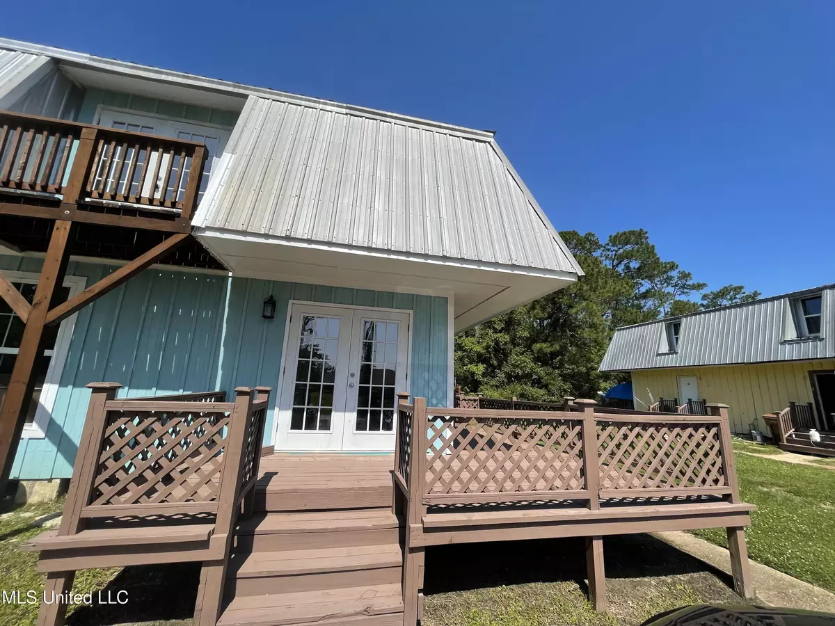 Pass Christian, MS 39571,590 Royal Oak Drive #7