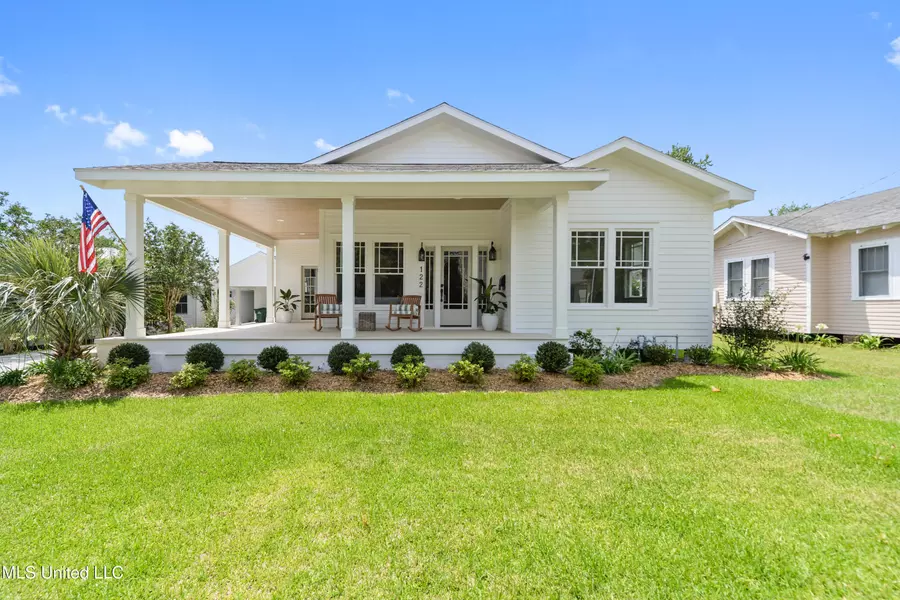 122 Ulman Avenue, Bay Saint Louis, MS 39520